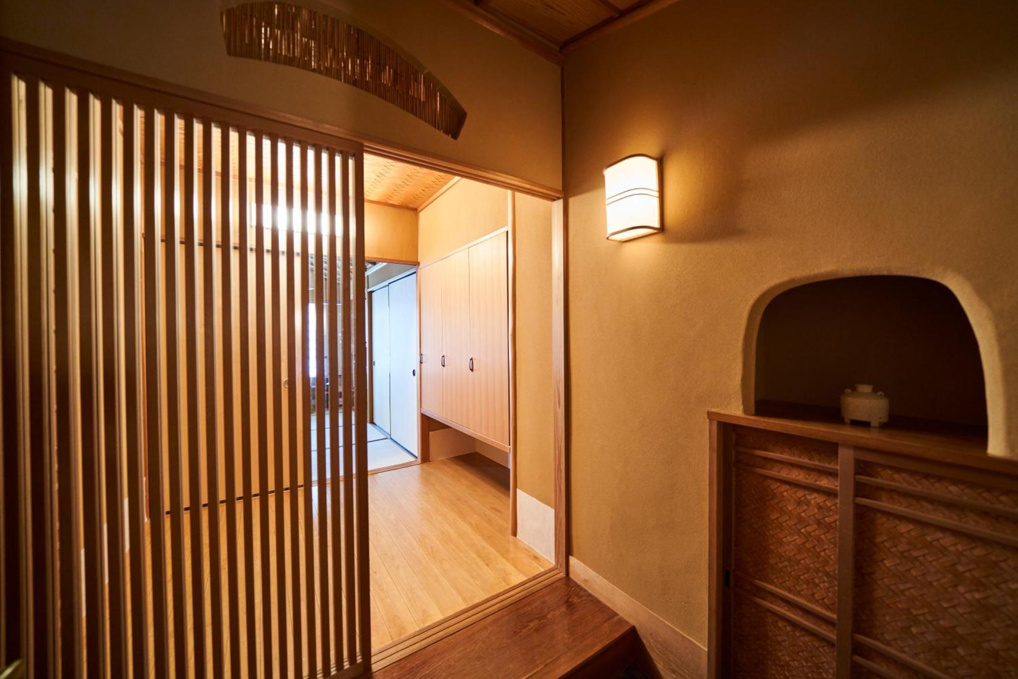 The Global View Nagasaki Hotel Luaran gambar A shōji in a traditional Japanese house