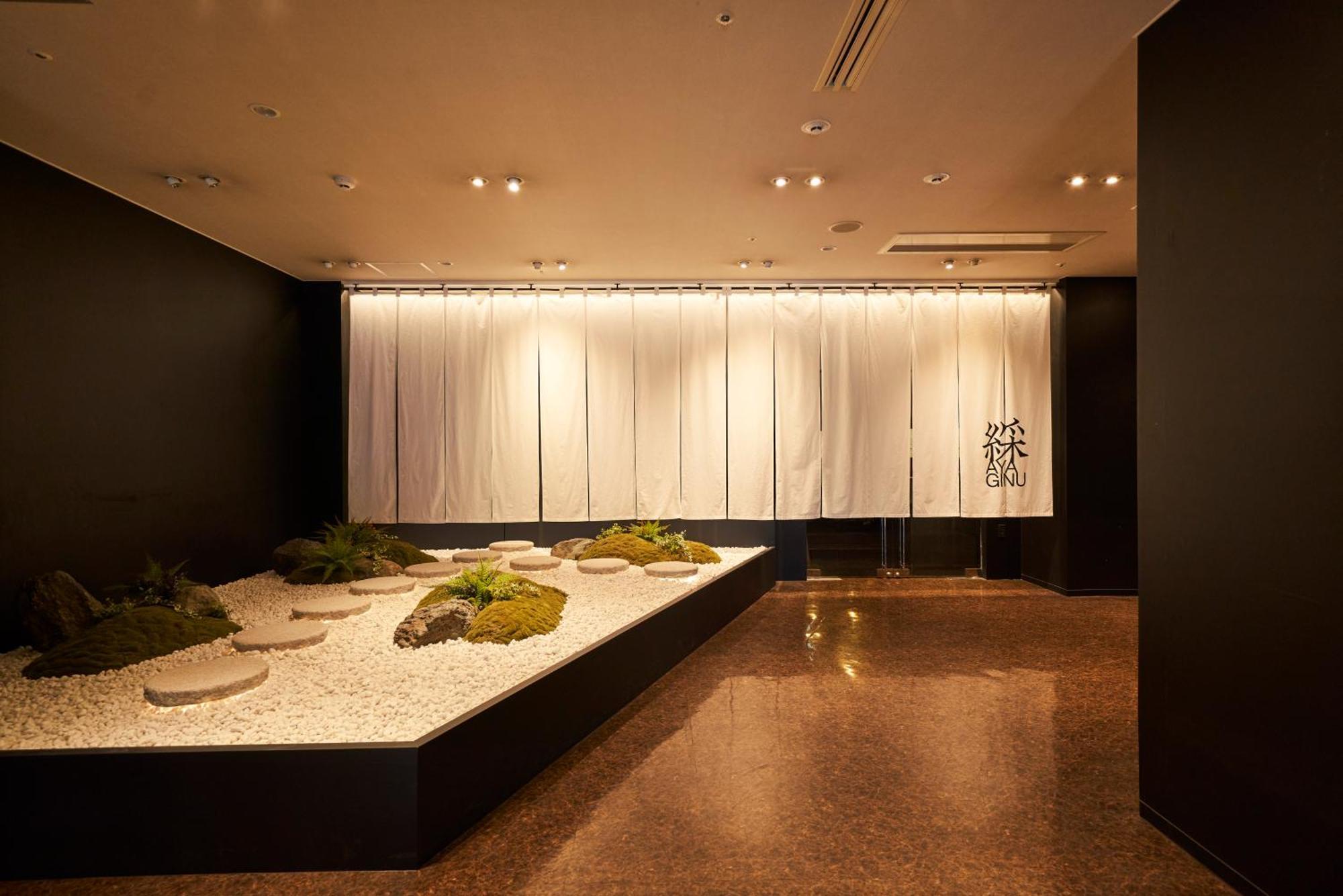 The Global View Nagasaki Hotel Luaran gambar The interior of the hotel