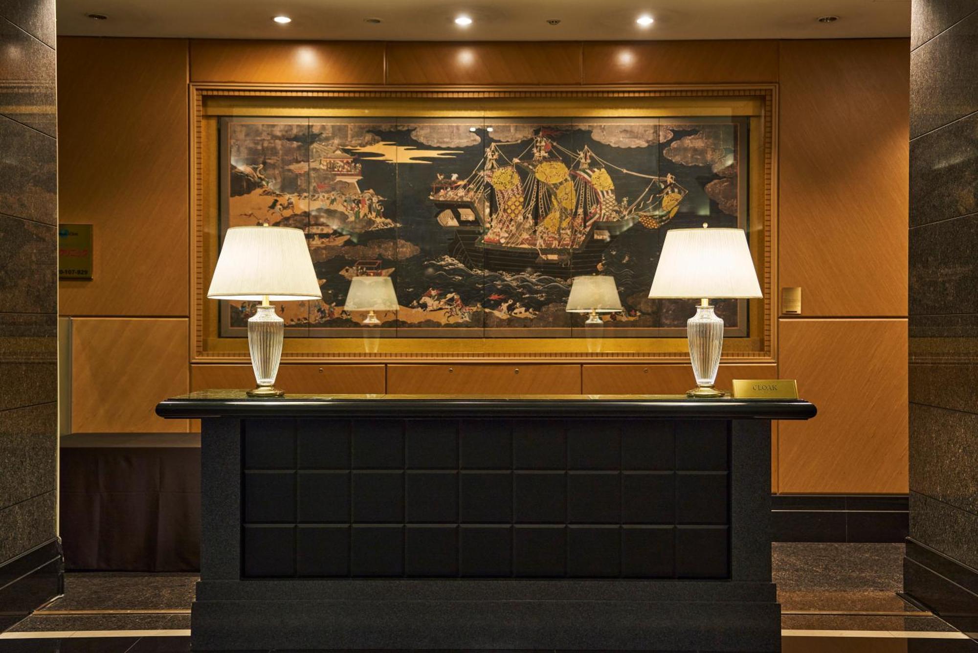 The Global View Nagasaki Hotel Luaran gambar The lobby of the Four Seasons Hotel, Hong Kong