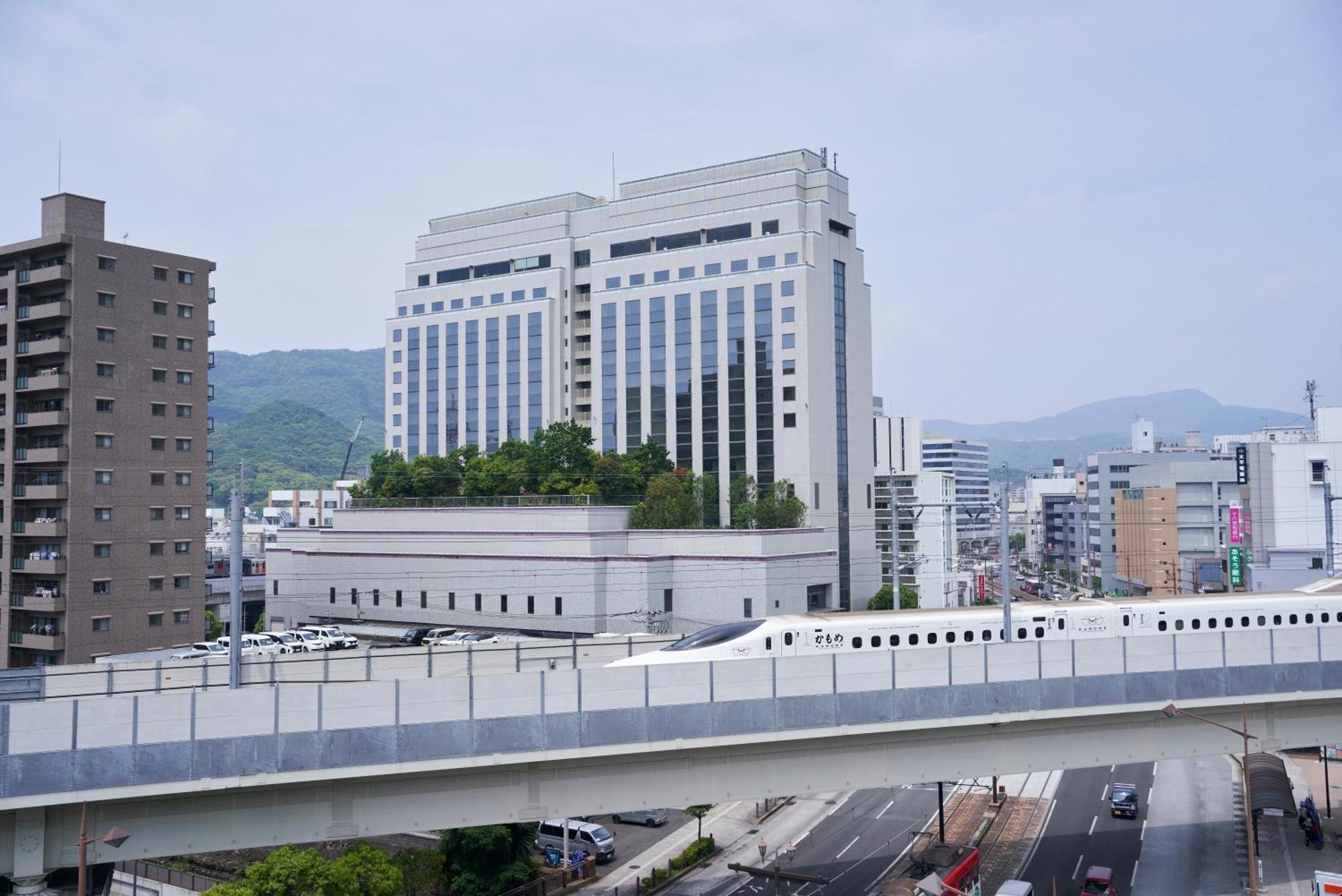 The Global View Nagasaki Hotel Luaran gambar The station in 2015